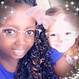 Meet your Posher, Maura